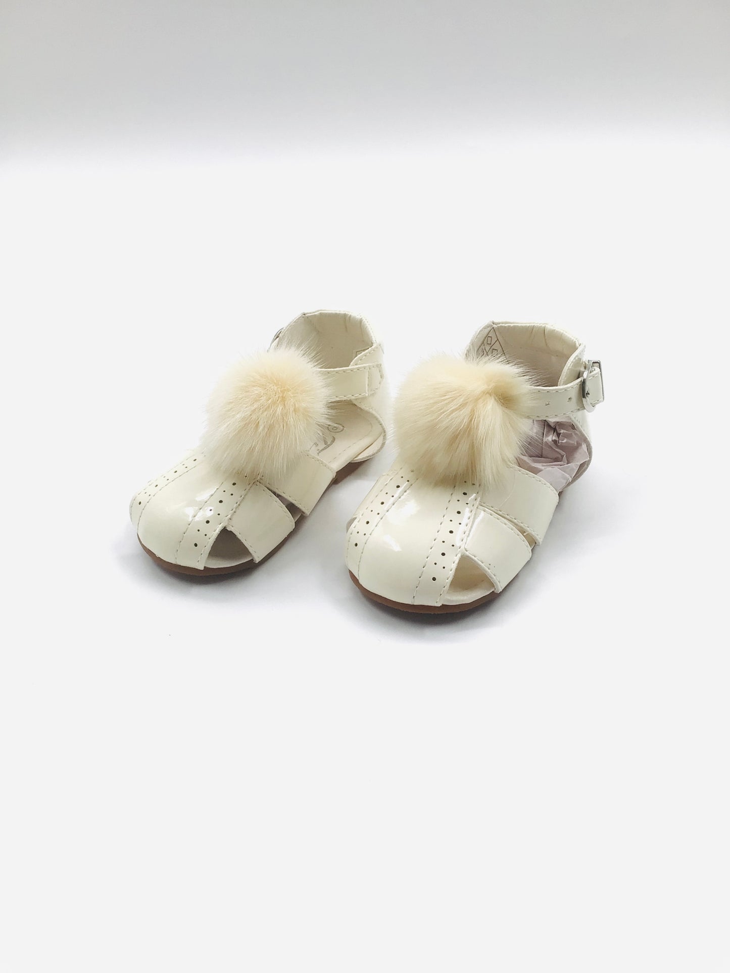 £10 - Creme Pom Pom sandals